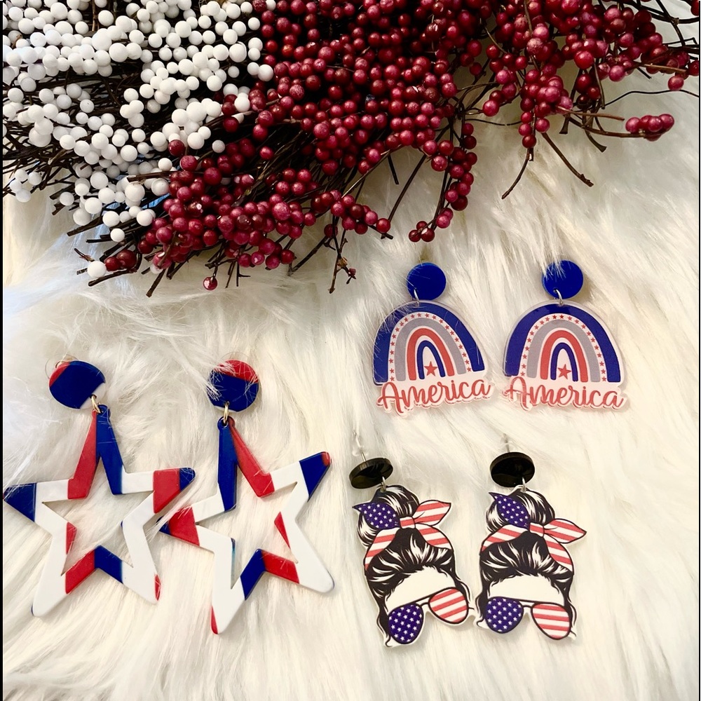 Patriotic earrings   Price for one